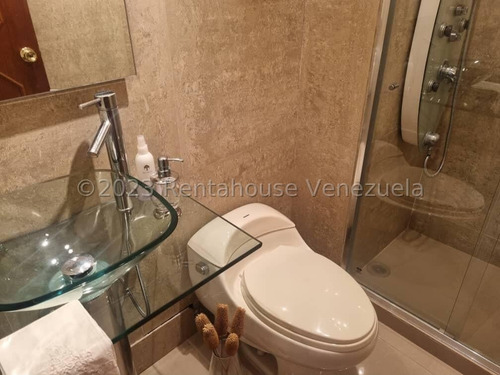 Apartamento En Venta Ubicado En Sabana Larga Valencia Carabobo 25-5623 Eloisa Mejia