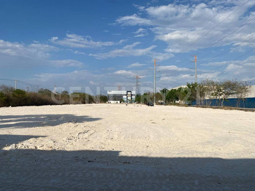 Excelente Terreno En Venta Ubicado En Periferico Harbor Y El Consulado Americano