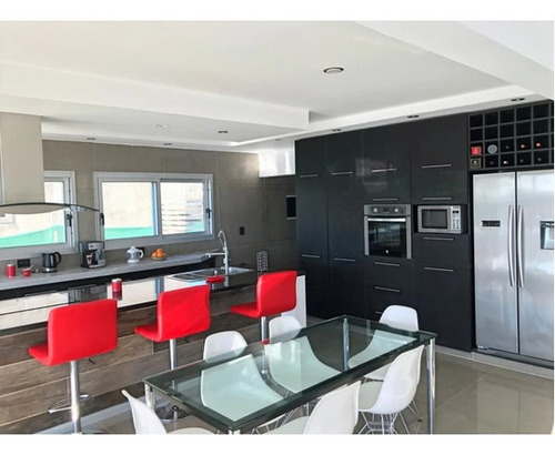 Imagen 5 de 11 de Casa Con Piscina A La Laguna En Venta Ubicado En El Cantón, Escobar