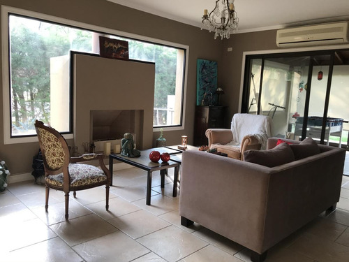 Imagen 3 de 24 de Venta | Casa Con 4 Dormitorios, Escritorio Y Playroom | Talar Del Lago I