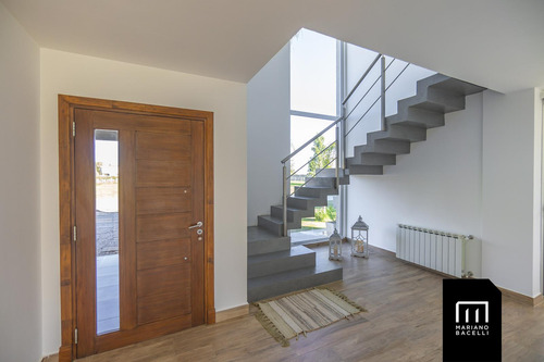 Casa En Venta En Terralagos