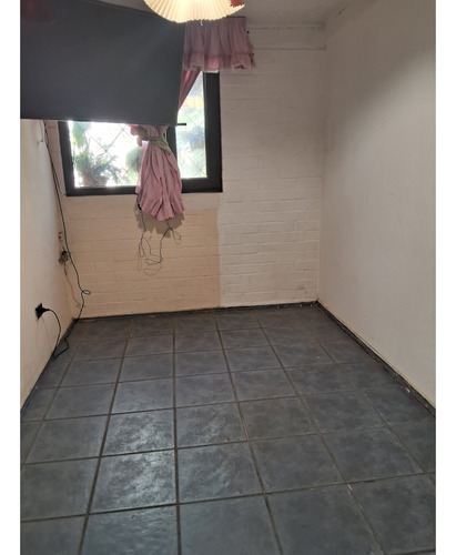 Impecable, Acogedora Y Segura De 67 Mts2 3d1b2e Con Patio