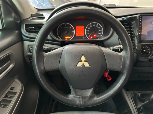 Mitsubishi L200 2.4 Triton Outdoor Glx Cab. Dupla 4x4 4p 6 marchas