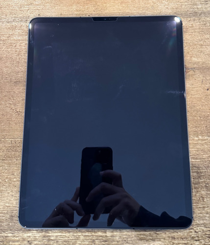 Ipad Pro 5gen 4g Chip Tef + Pencil + Keyboard Gris (Usado)