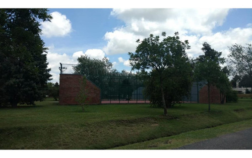 Imagen 4 de 5 de Venta Terreno En Barrio Cerrado Aldea Tenis