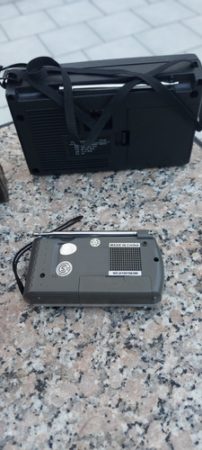 Radios Funcionando Sanyo National Y Otras Amarillo (Usado)