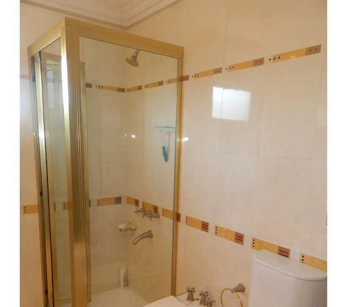 Imagen 10 de 11 de Departamento En Venta, Castelar, Piso Con 2 Cocheras, Único 5 Ambientes