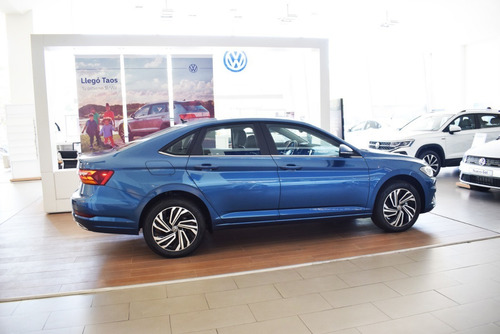 Imagen 2 de 24 de Volkswagen Vento Highline