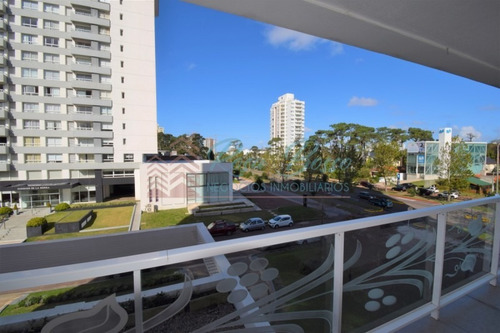Apartamento En Roosevelt, 1 Dormitorios *- Ref: 1822