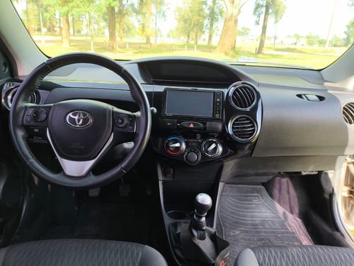 Toyota Etios 1.5 Sedan Xls