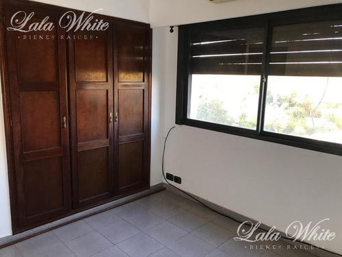 Imagen 9 de 14 de Venta - Departamento En N. Malvinas Al 100 (monte Grande)