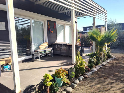 Casa En Arriendo De 3 Dorm. En Colina