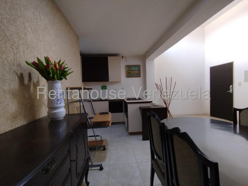 Apartamento En Alquiler, Conjunto Residencial Parque Coropo, Santa Rita 25-17438 Jecg