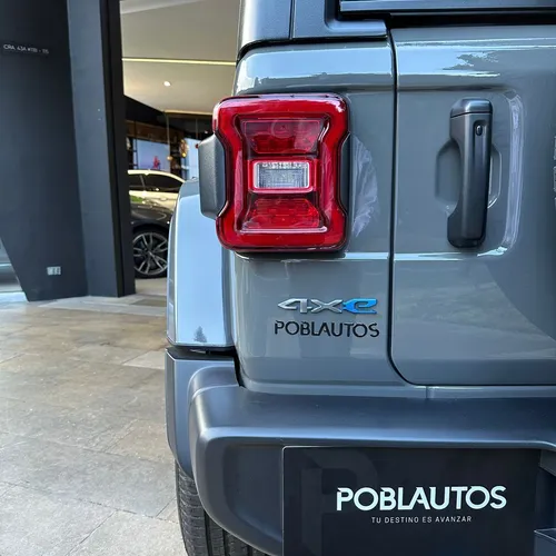 Jeep Wrangler Unlimited Sahara 4Xe