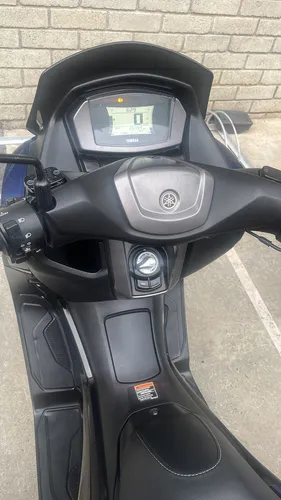 Nmax Conect