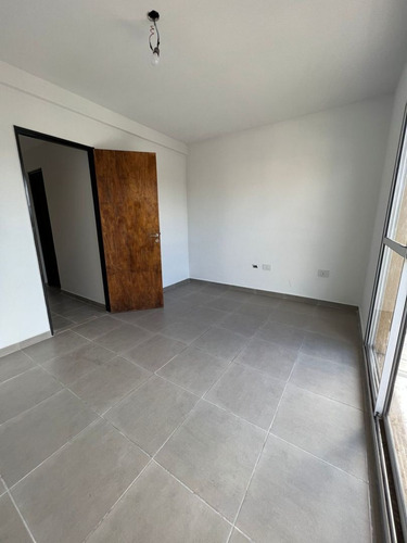 Imagen 10 de 11 de Departamento En Venta En José C Paz