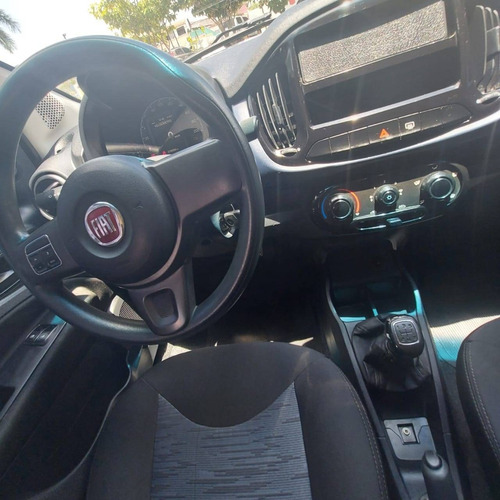 Imagem 5 de 9 de Fiat Uno 1.0 Evo Attractive 8v Flex 4p Manual