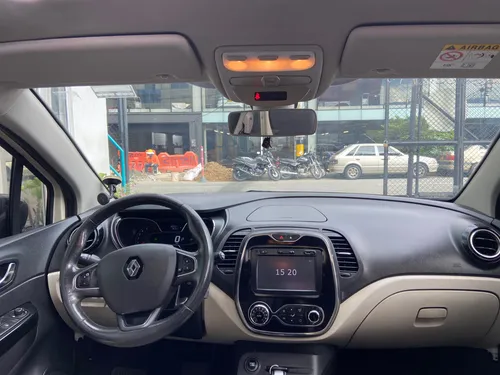 Renault Captur 2.0 Intens Automática