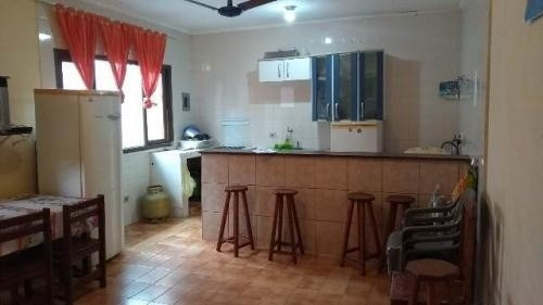 Imagem 8 de 11 de Linda Casa Com Amplo Quintal, 2 Dormitórios Em Itanhaém