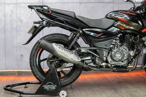 Bajaj Pulsar 180 Neon 2022