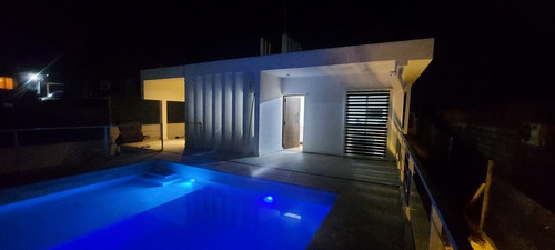 Imagen 3 de 17 de Alquiler Temporal - Casa Con Piscina - Para 8 Persona A 7km Del Centro Villa Carlos Paz