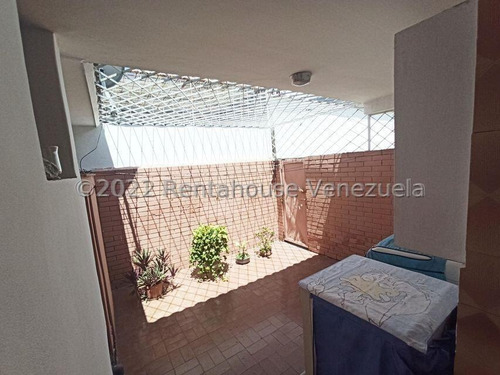 Imagen 12 de 23 de Hermosa Casa Dúplex En Venta El Marqués Caracas 23-10930