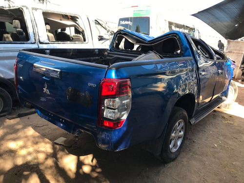 Imagen 4 de 13 de Desarmo Mitsubishi L200 Diesel 4x4 Año 2020 Solo Por Partes