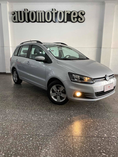 Imagen 5 de 15 de Volkswagen Suran 2016 1.6 Trendline //