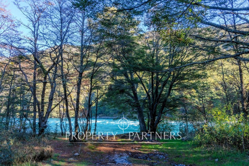 Patagonia, Excepcional Nacimiento Del Rio Baker