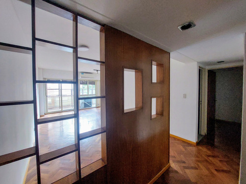 Departamento En Alquiler Con Cochera En Flores