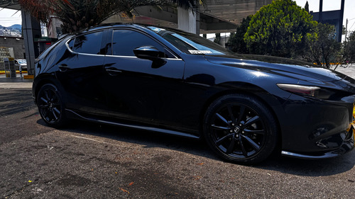 Mazda Mazda 3 2.5 Hatchback AT Signature (Turbo)