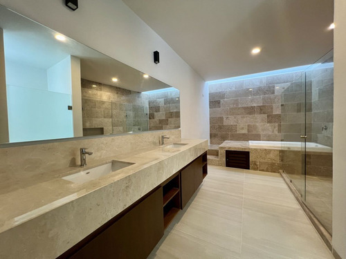 Casa En Venta En Merida, Privada El Origen, Mod 659 Con Alberca