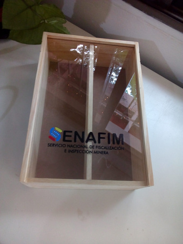 Imagen 9 de 10 de Cestas De Madera Cajas Con Tapa De Madera O Vidrio Huacales
