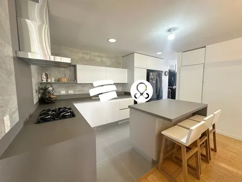 Apartamento Con Vista A La Ciudad, Sin Poniente, Sector Tranquilo, Unidad Muy Familiar, Loma De Las Brujas, Envigado