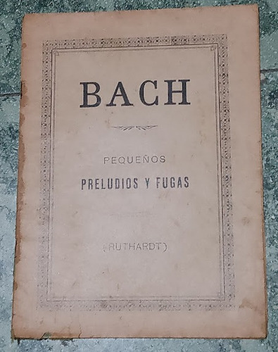  Partitura  Pequeños Preludios Y Fugas  Bach 