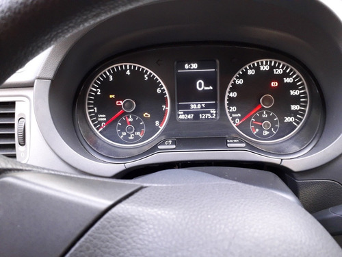 Volkswagen Fox 2014 1.0 12v Bluemotion Total Flex 5p