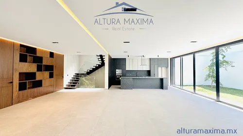 Lujosa Casa Nueva En Venta Villa Verona Zona Andares Zapopan
