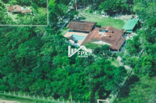 Chácara Com Excelente Espaço Com Piscina Itanhaém - Ch007