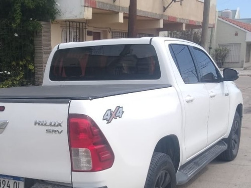 Toyota Hilux 2.8 Cd Srv 177cv 4x4 2016