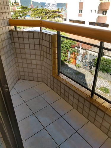 Imagem 9 de 15 de Apartamento Com Um Dormitório, Sala Com Varanda, A 100m Da Praia. - Nff32