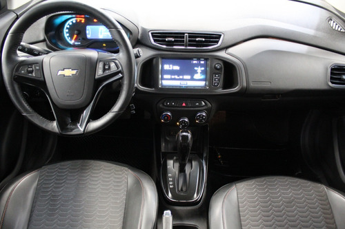 Imagem 9 de 10 de Chevrolet Onix