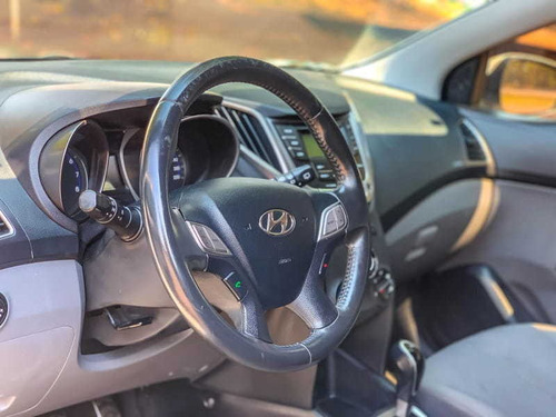Imagem 7 de 10 de Hyundai Hb20x 1.6 Aut