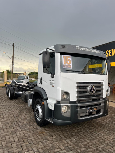 Vw 24280 Ano 2015 Com Ar Condicionado