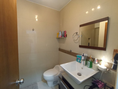 Imagen 12 de 24 de Fg Apartamento Moderno En Los Mangos, Calle Cerrada. Res. Alameda