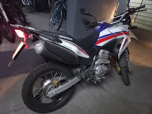 Imagen 2 de 4 de Honda Xre 300 Rally