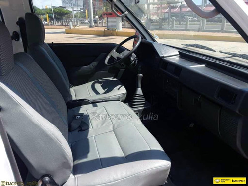 Mitsubishi L300 Panel