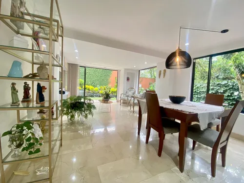 Casa En Venta En Los Balsos. Cod V12192