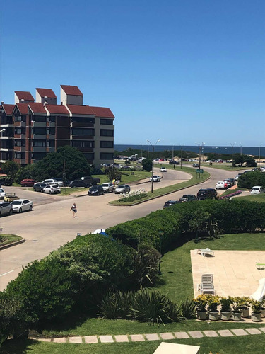 Imagen 2 de 15 de Alquiler Apto Torre Marina Punta Del Este