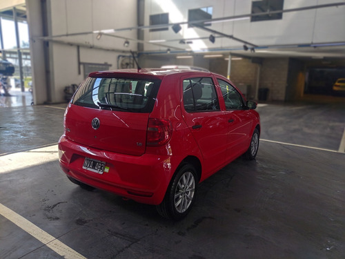Imagen 2 de 12 de Volkswagen Fox 1.6 5 P Comfortline Pack L/10rojo