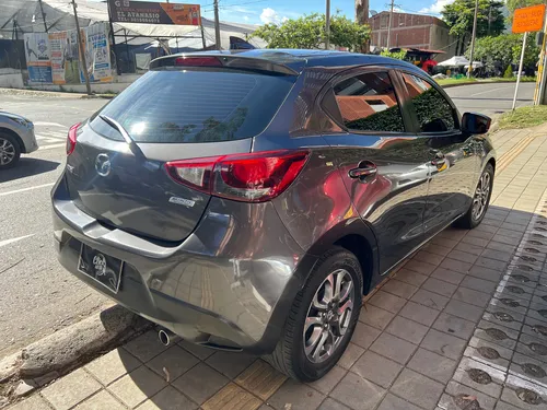 Mazda 2 Touring Cc1500 Automático